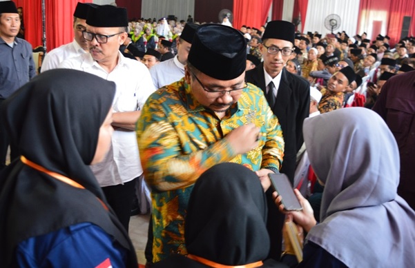 Hadiri Rapat Senat Terbuka STAI Al-Anwar, Menteri Agama Komitmen Majukan PTKIS Melalui Tunjangan Sarana Prasarana